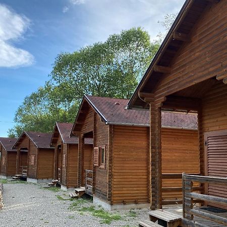 Gyopar Wooden Houses Извоаре Экстерьер фото