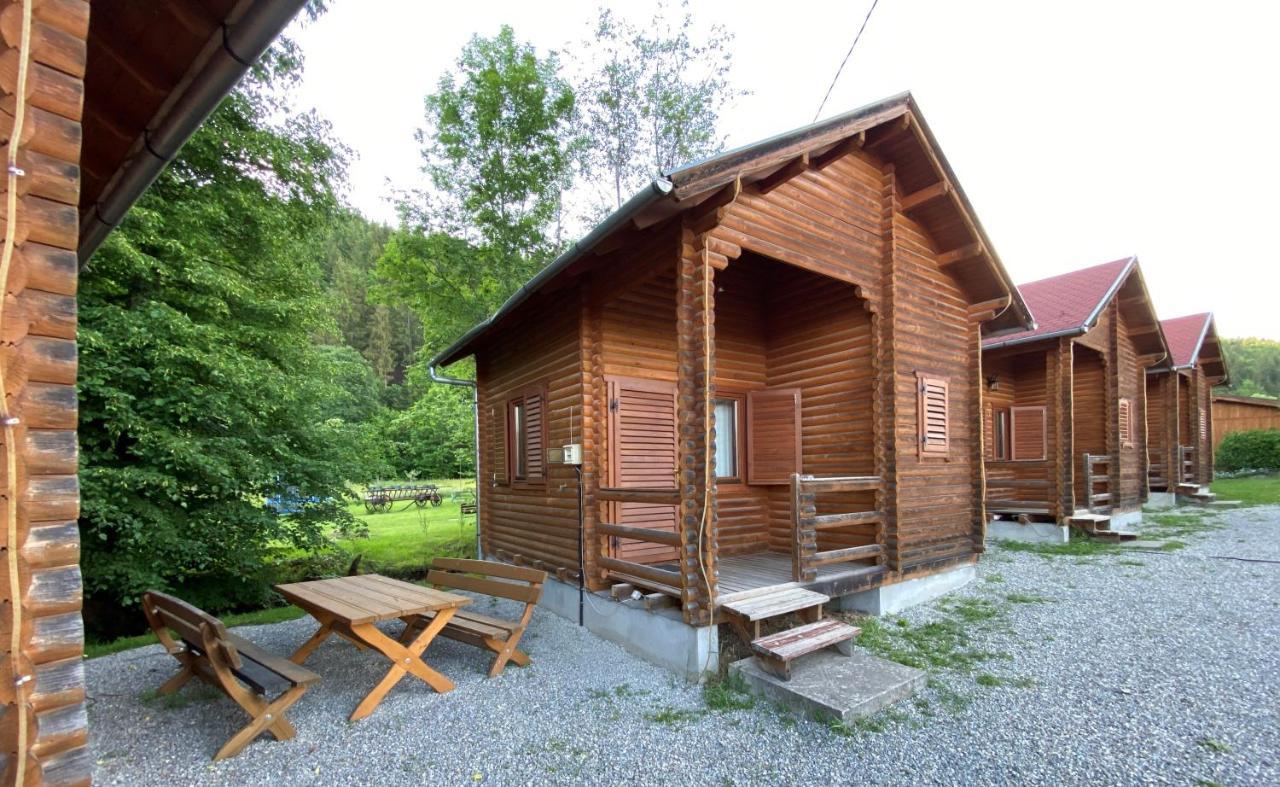 Gyopar Wooden Houses Извоаре Экстерьер фото
